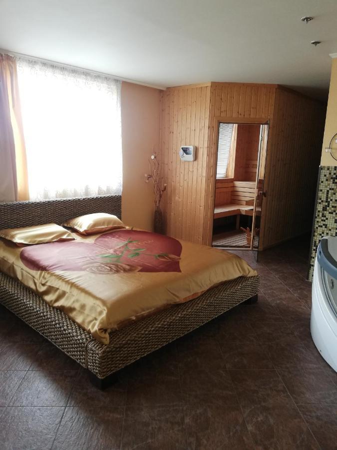 Хотелски Комплекс Родина Mizara Exterior photo